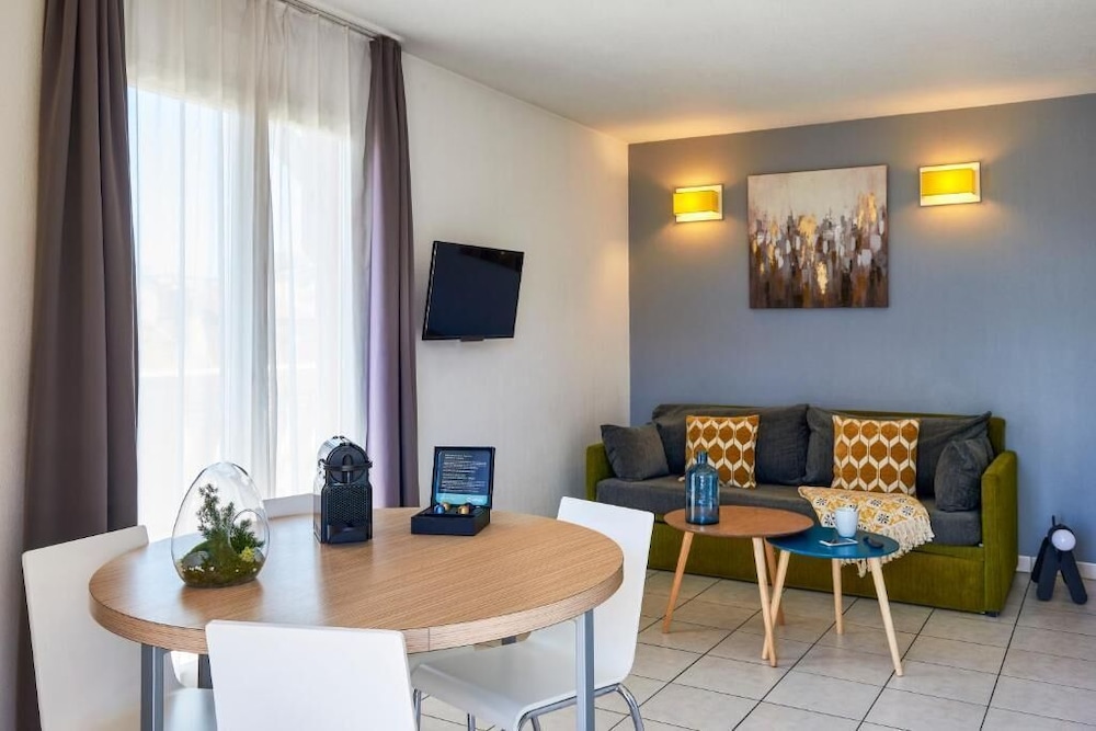 Apartment, 1 Bedroom (4 people) - Photo 8