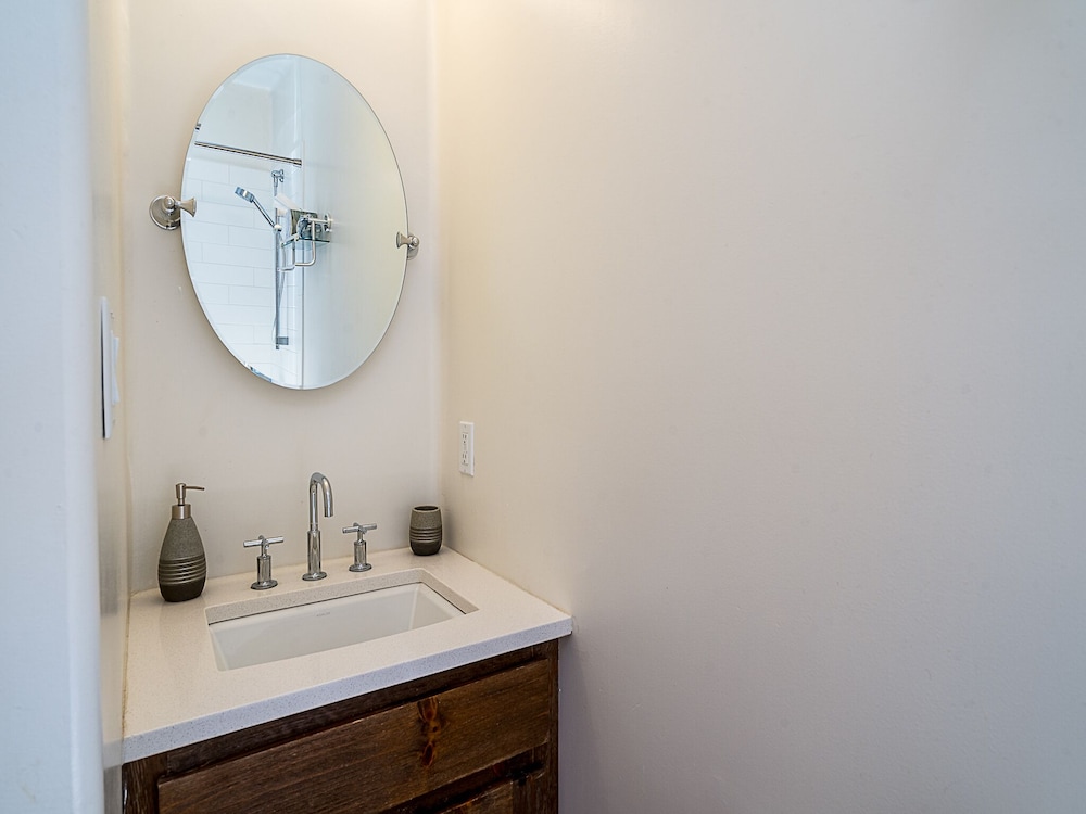 House (2 Bedrooms) photo 2