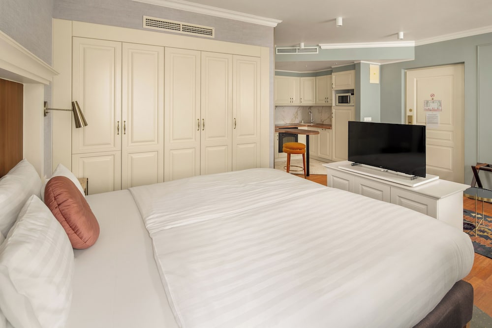 Superior Junior Suite - Photo 3