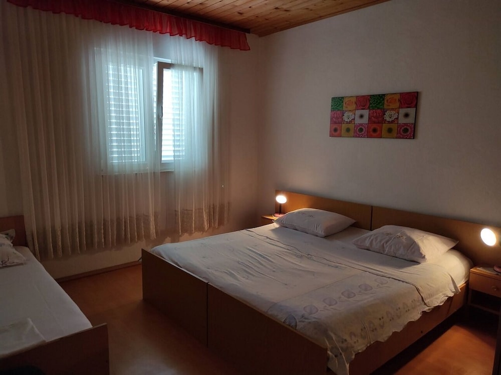 Apartment (Anđelka - 50 m from beach - A3(9))