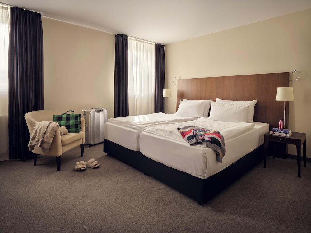 Twin Room (CLOUD)