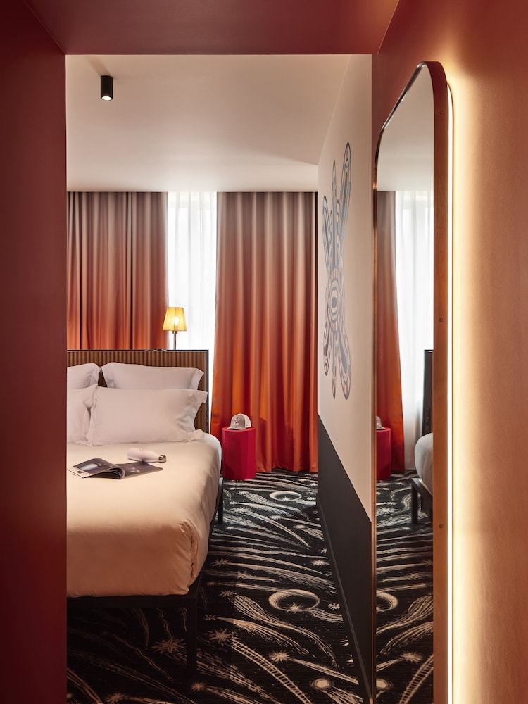 Room, 1 Double Bed (Medium Mama) - Photo 2