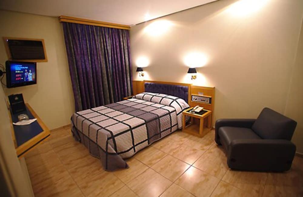 Standard Double Room - Photo 4