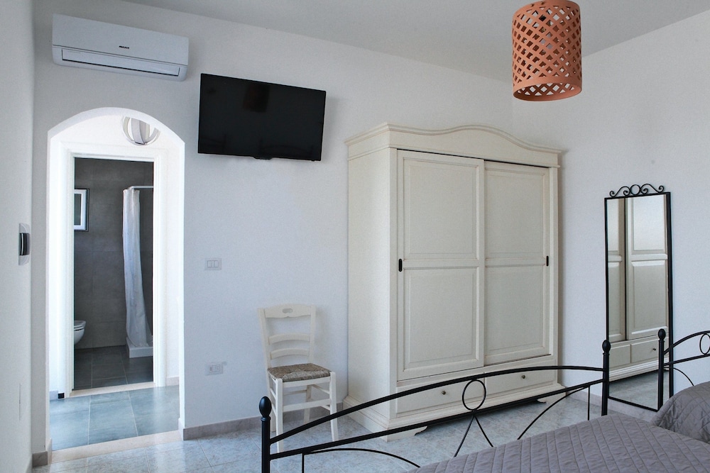 Superior Triple Room, 1 Bedroom, Ensuite photo 3