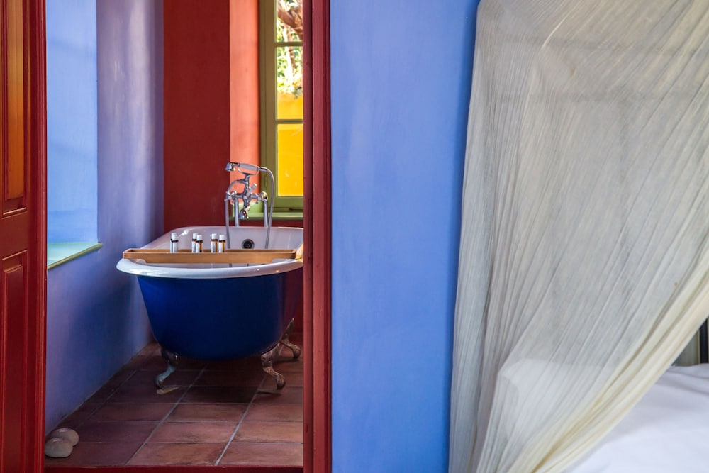 Deluxe Suite, Sea View, Executive Level (Blue) photo 2