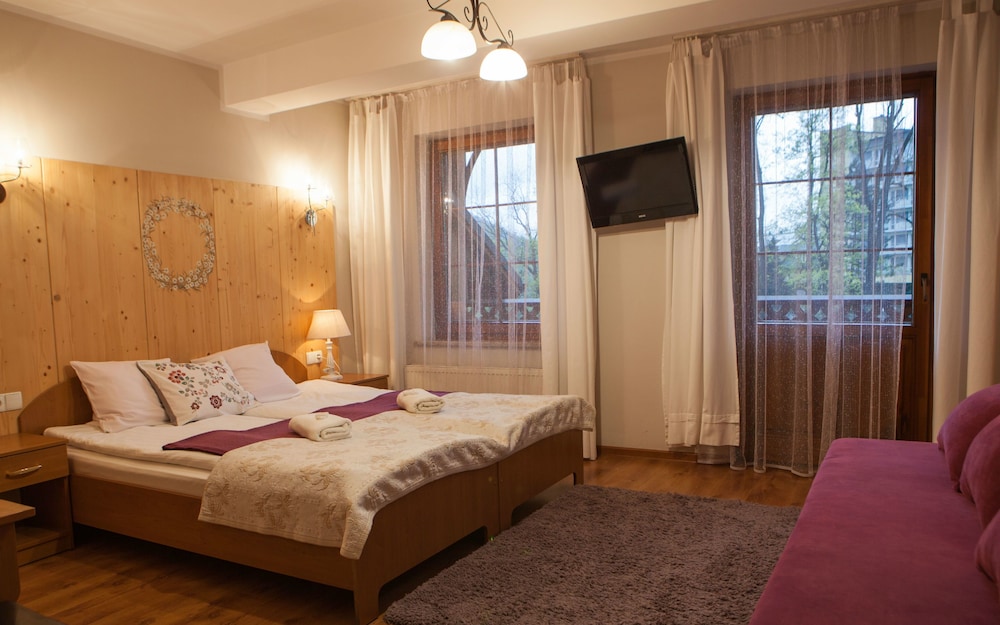 Family Room, Balcony