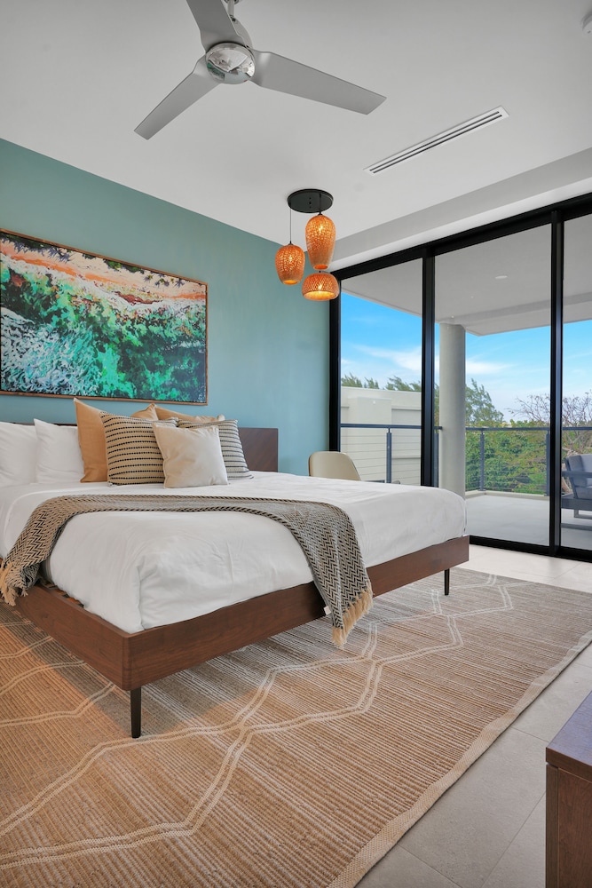 Luxury Penthouse photo 2
