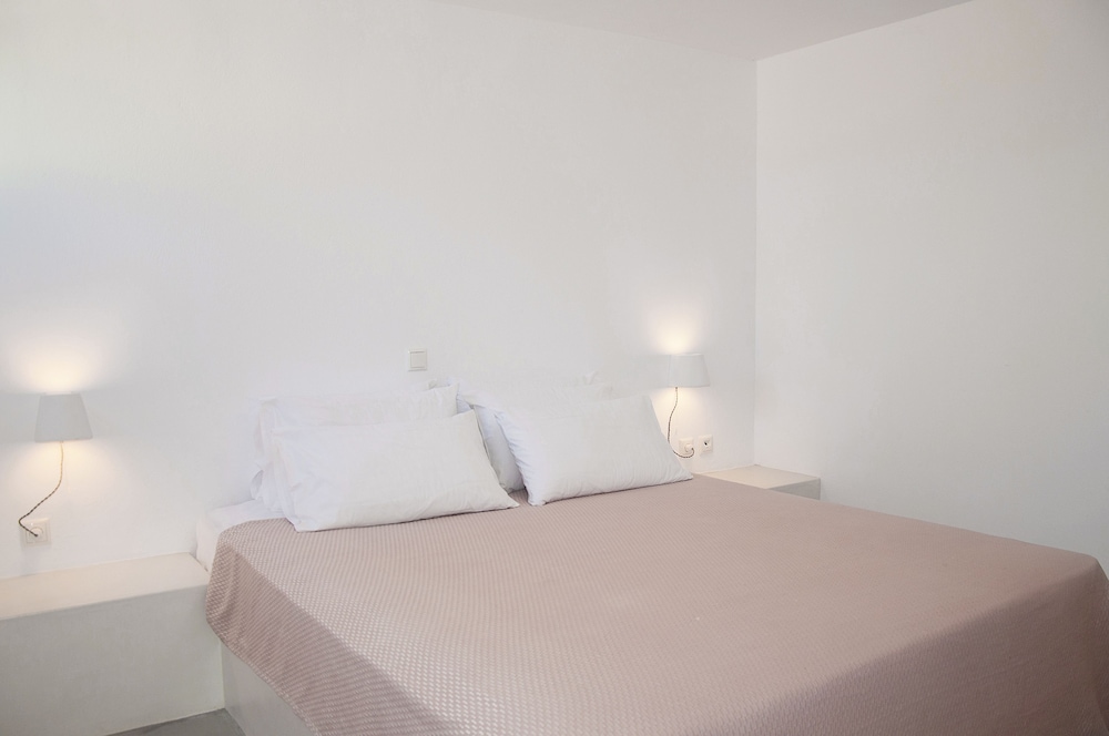 Duplex, 3 Bedrooms, Sea View, Beachfront (Blue House 120m2)