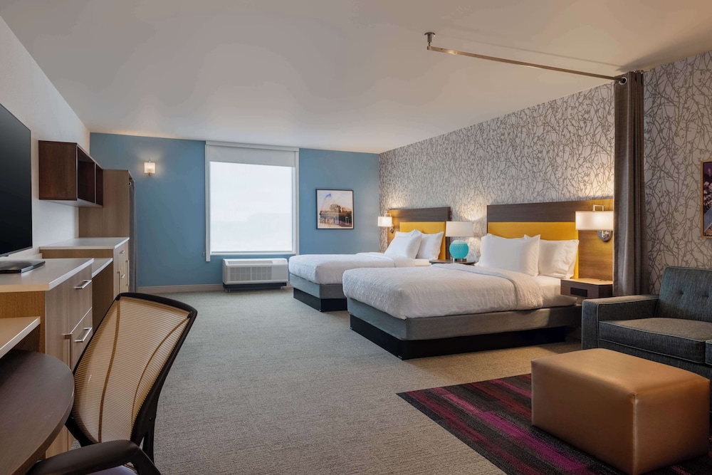Studio Suite, 2 Queen Beds, Accessible, Bathtub (Mobility, Hearing) - Photo 4