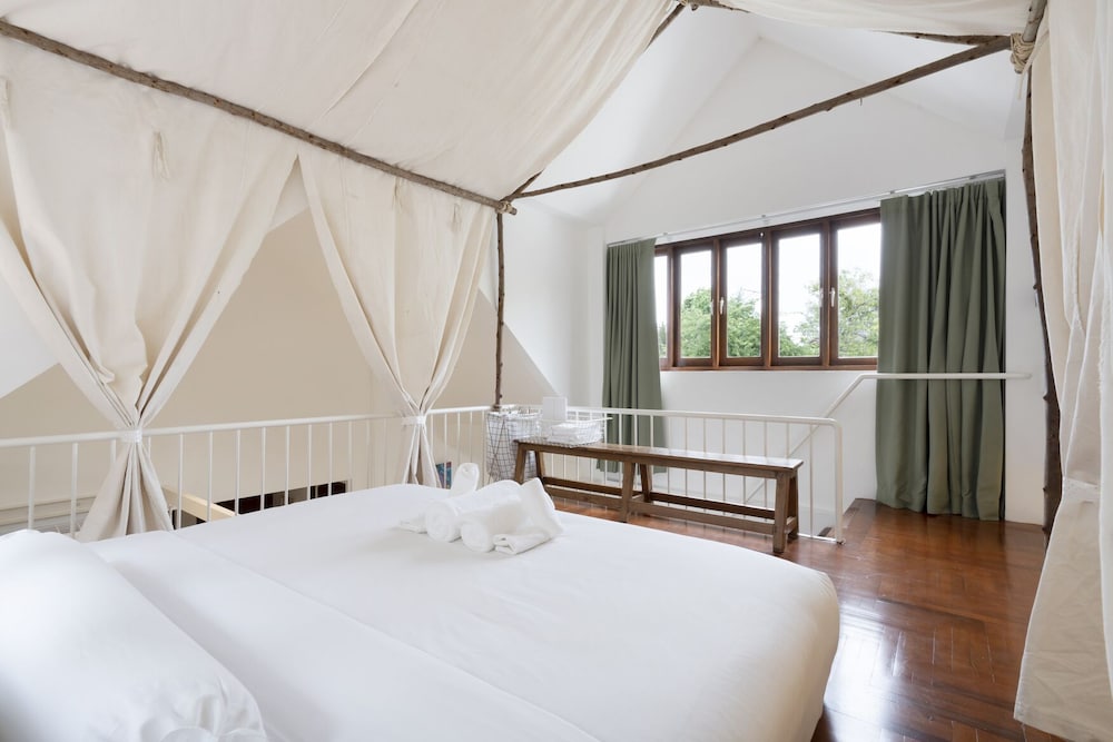 Three-Bedroom Pool Villa - Photo 32