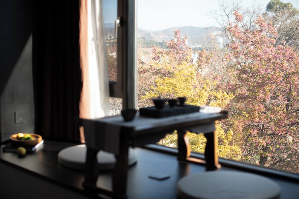 City Double Room, Balcony, Garden View photo 2
