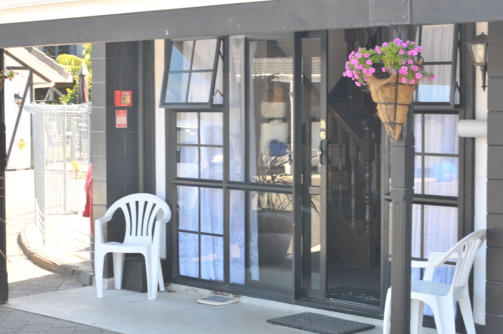 One Bedroom Unit with Thermal Pool photo 2