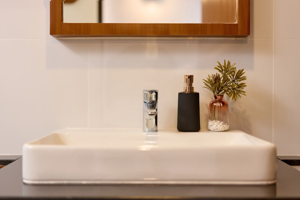 Family Studio Suite, 2 Bedrooms - Photo 19