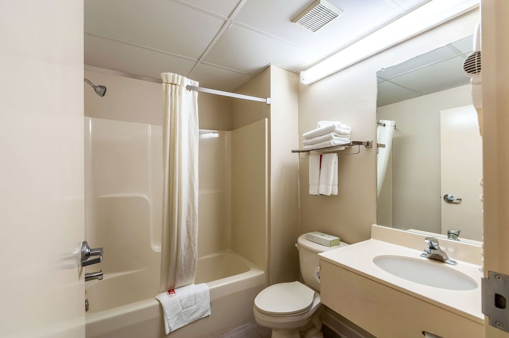 Standard Room, Non Smoking - Photo 2