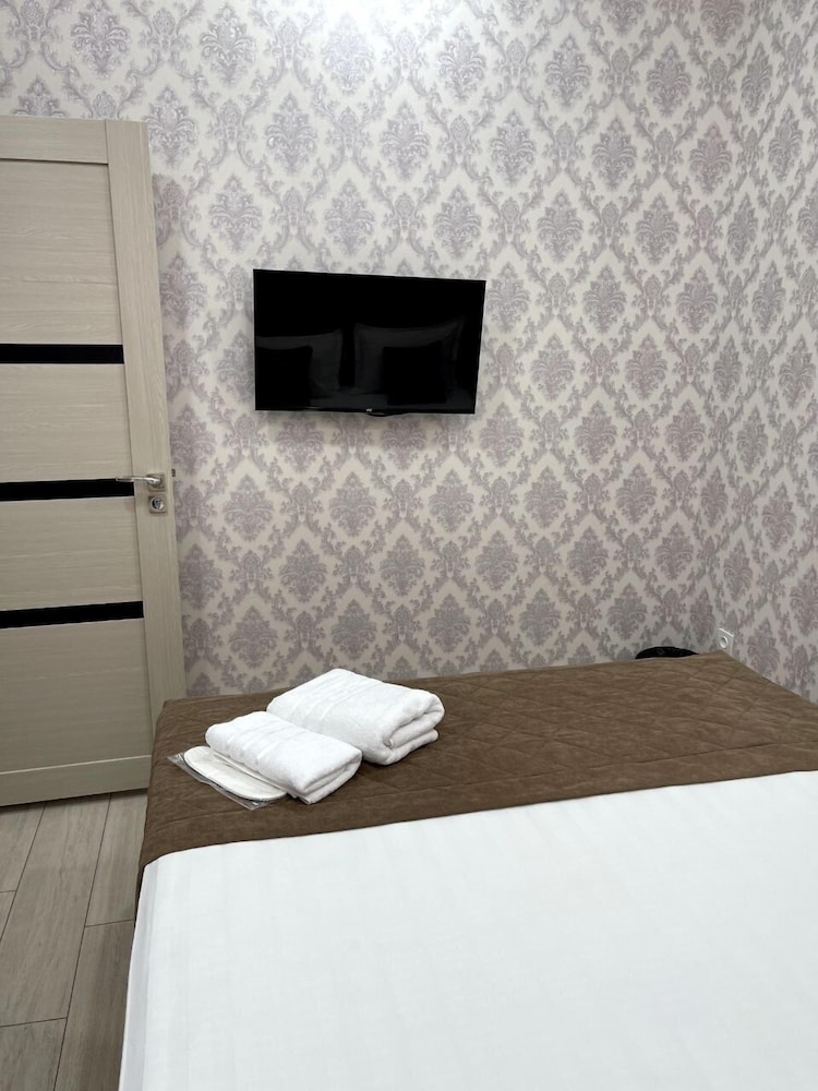 Family Quadruple Room - Photo 7