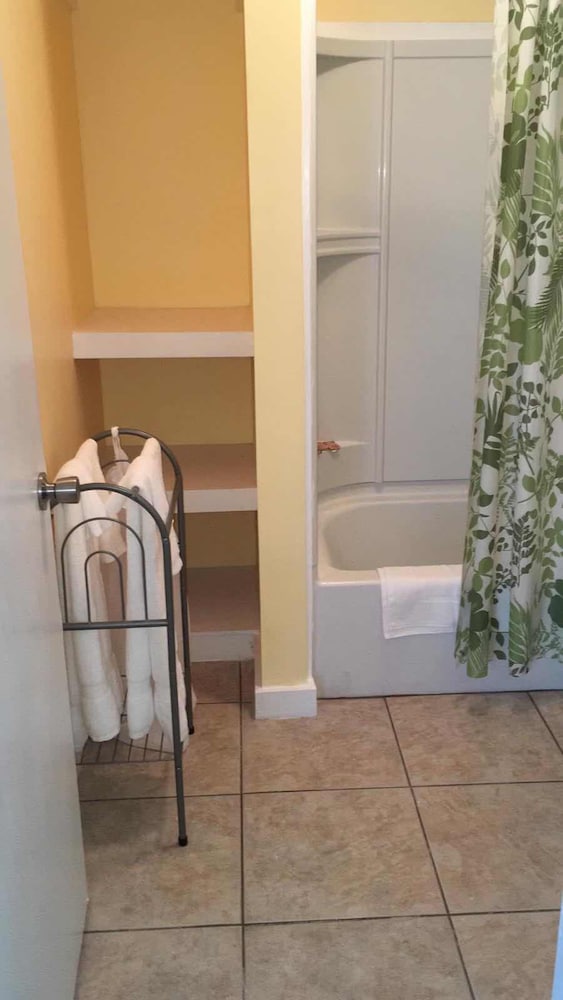 Comfort Suite, 2 Double Beds, Non Smoking, Sea View photo 3