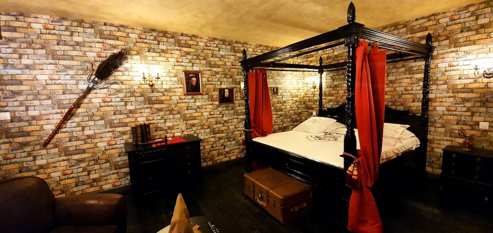 Family Room - Photo 8