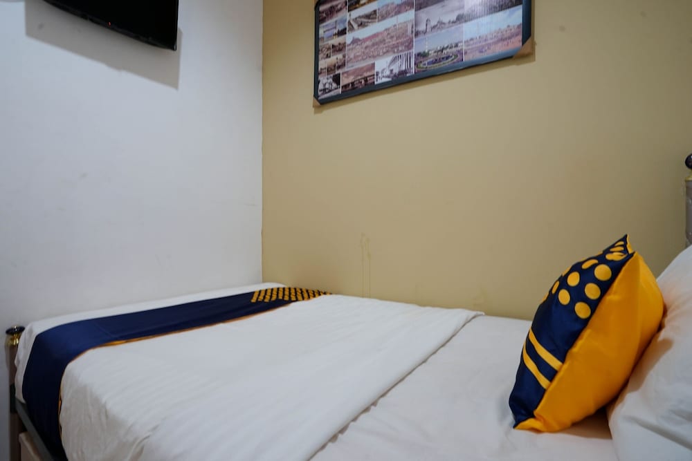 Basic Single Room photo 2