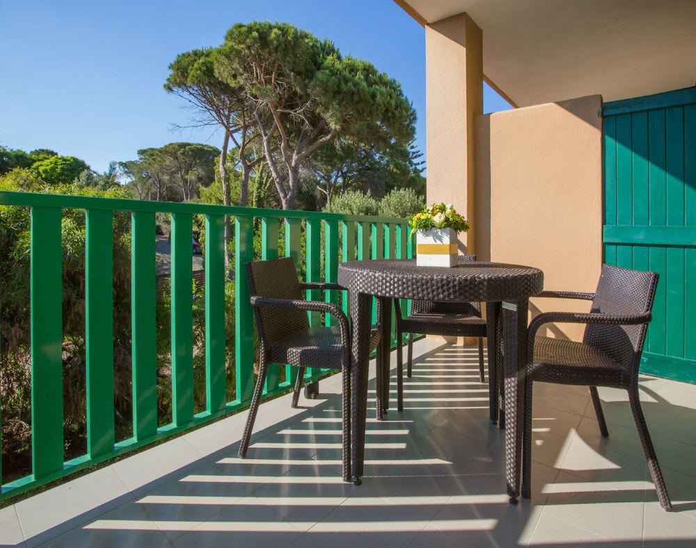 Classic Triple Room, Garden View - Photo 6