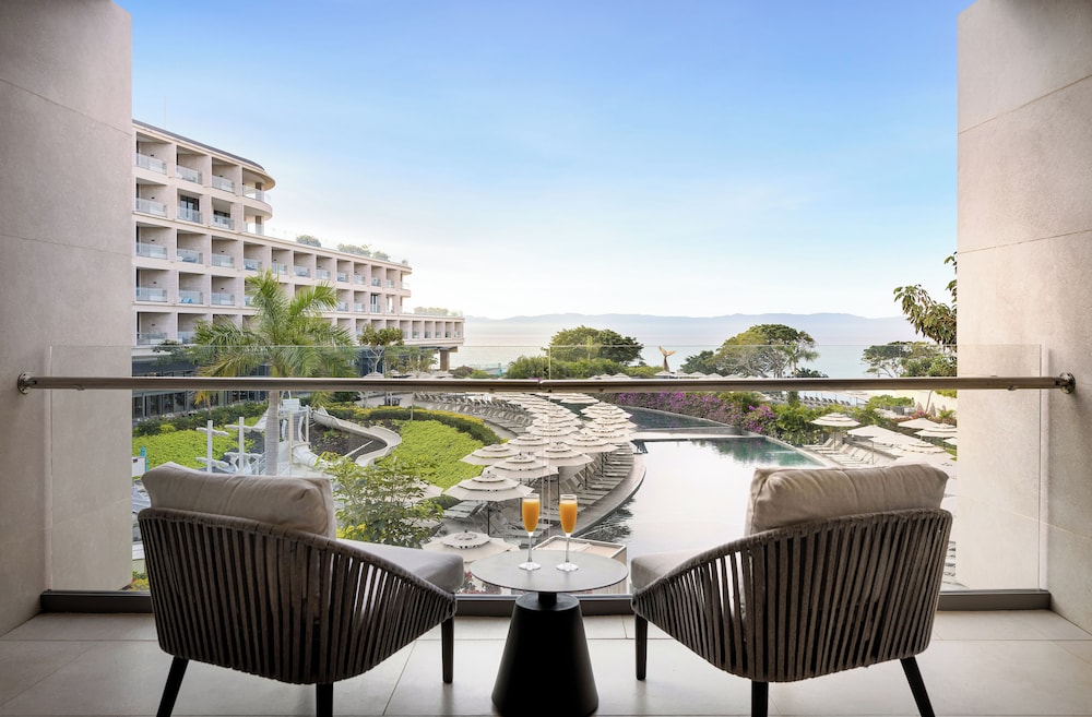 Junior Suite Ocean Front Double - Photo 3