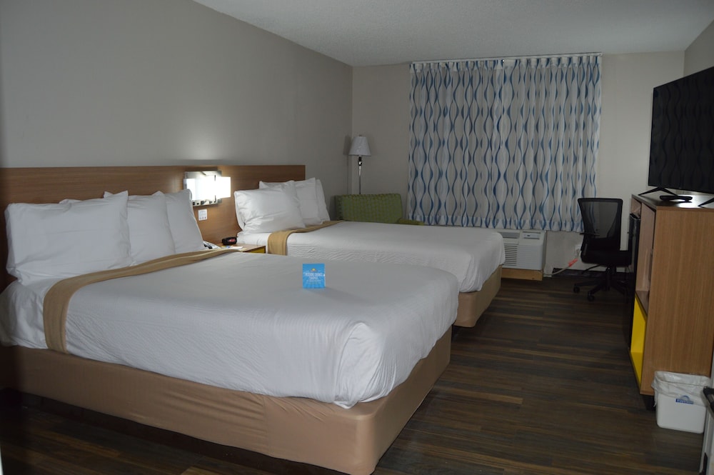Room, 2 Double Beds, Smoking photo 1