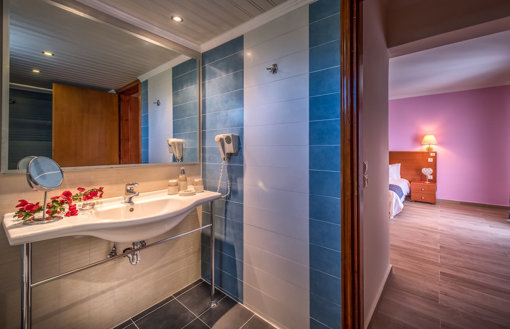 Standard Villa, 2 Bedrooms - Photo 4