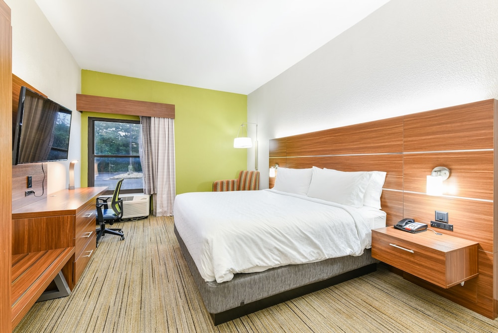Suite, 1 King Bed (Extra Floor Space) - Photo 1