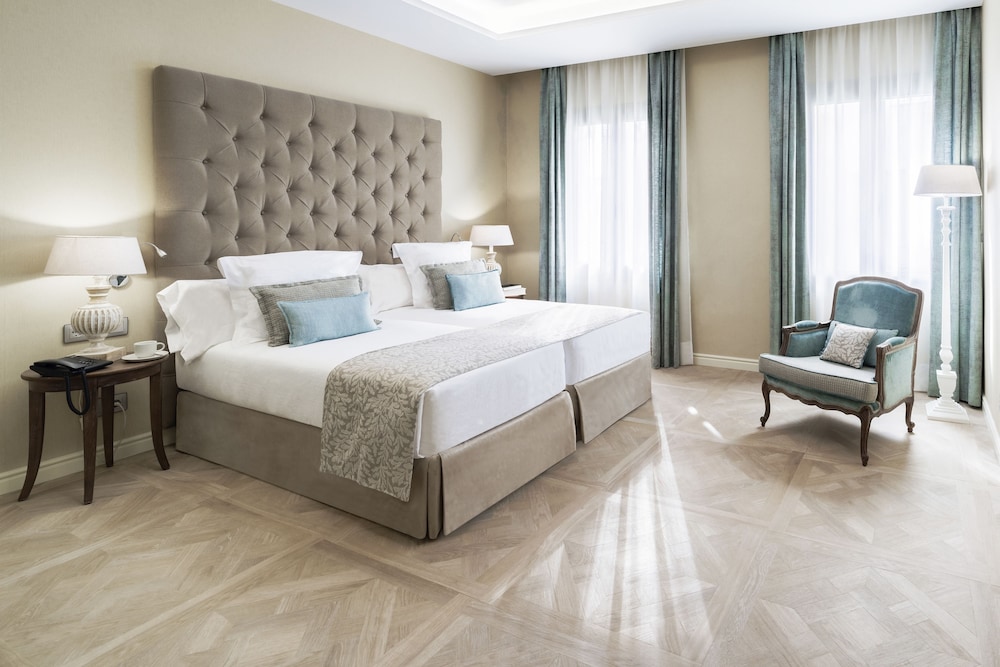 Design Triple Room