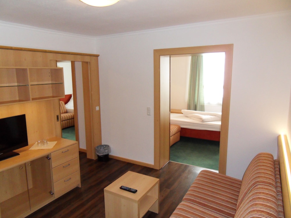 Family Suite, 3 Bedrooms, Balcony