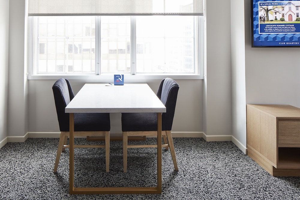 Suite, Kitchenette - Photo 3