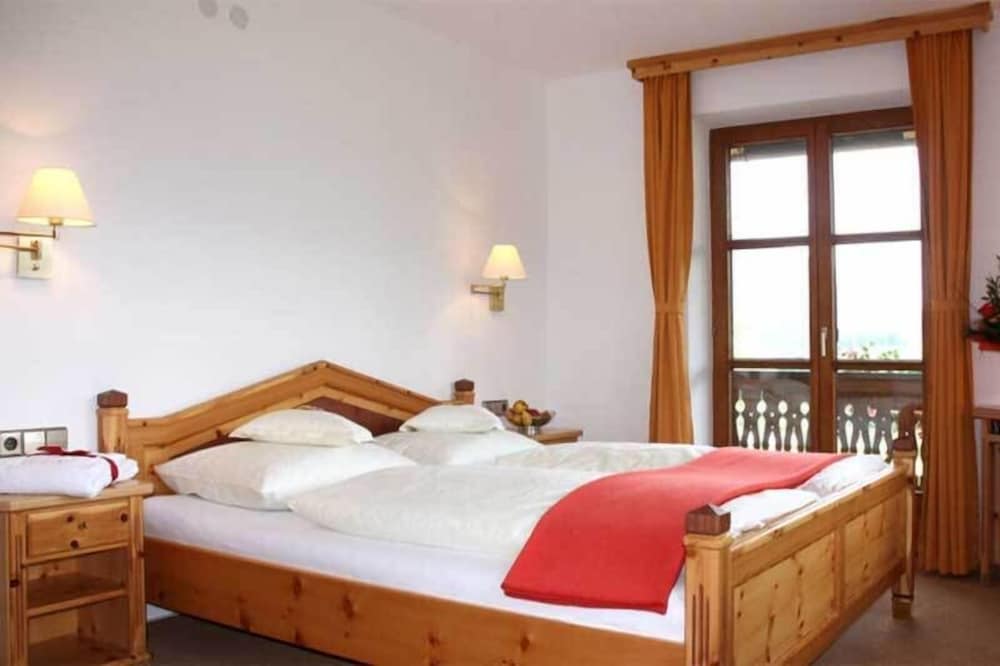 Suite, Balcony, Mountain View (Muenchen) photo 1