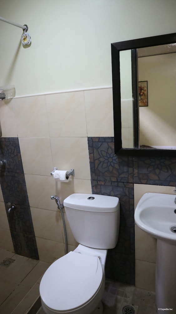 Airconditioned Room, Private Bathroom photo 3