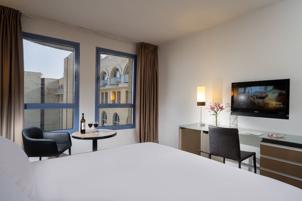 Superior Double or Twin Room - Photo 3