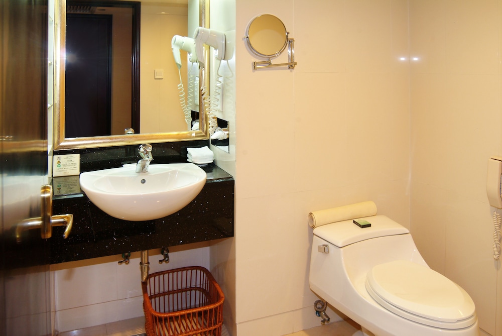 Superior Twin Room, 2 Twin Beds - Photo 3