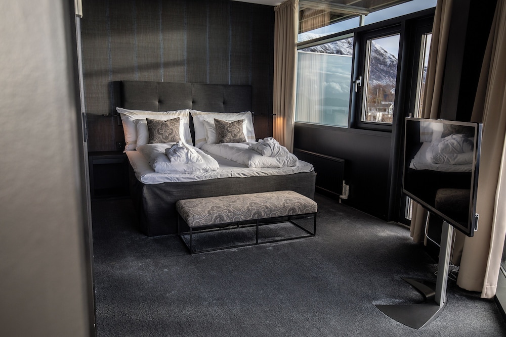 Suite, 1 Double Bed, Non Smoking - Photo 21