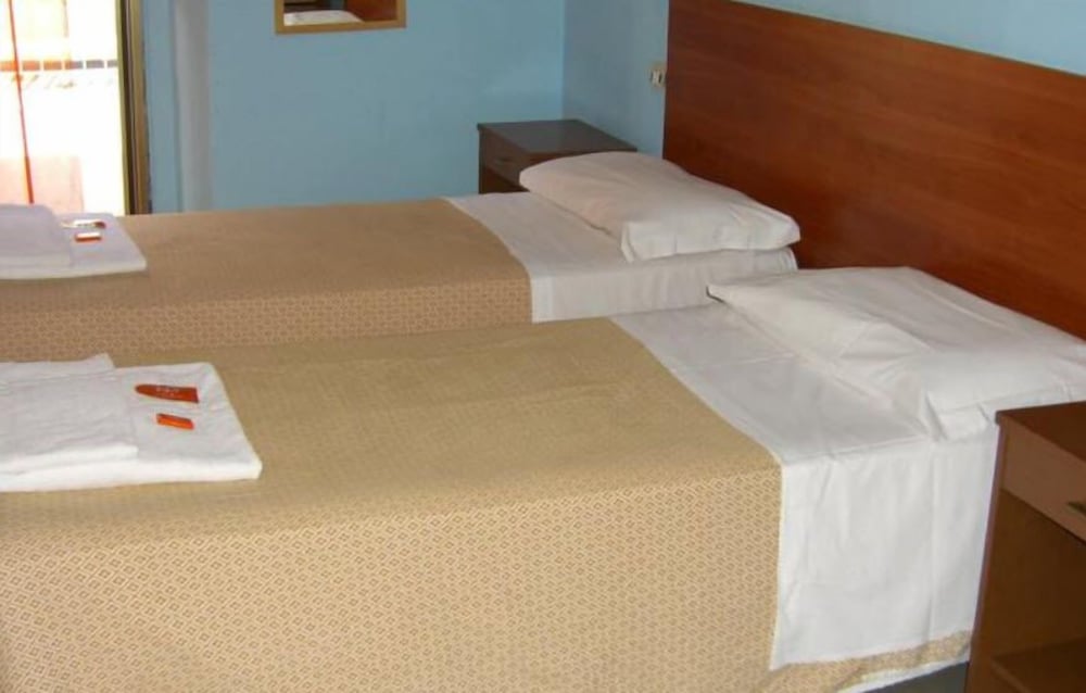 Standard Room, 2 Twin Beds