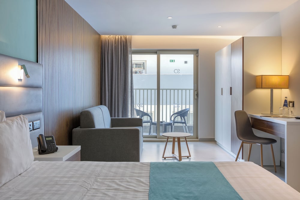 Superior Room - Photo 8