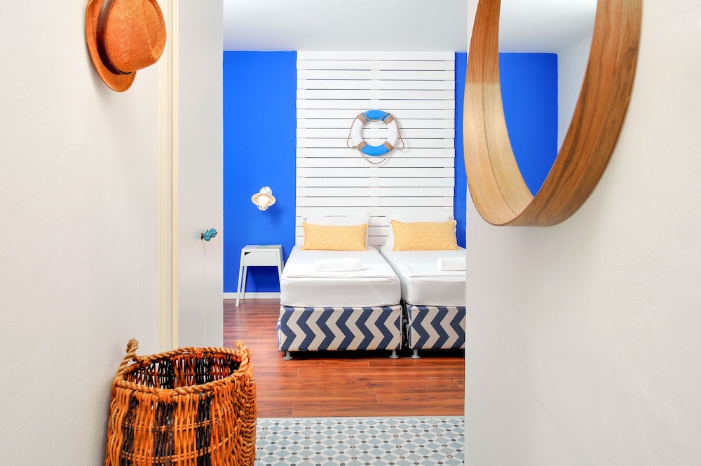 Family Apartment, 2 Bedrooms - Photo 1