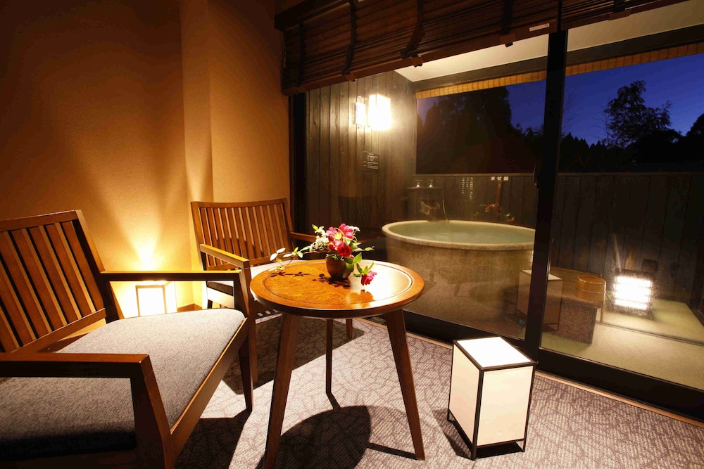 [LAKA]  TWIN ROOM with open-air bath  (non-smoking) photo 2