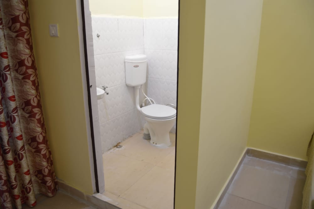 Economy Shared Dormitory, 3 Twin Beds, Mountain View photo 2