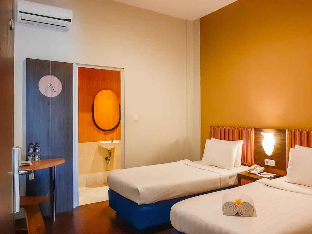 Superior Twin Bed Room - Photo 6