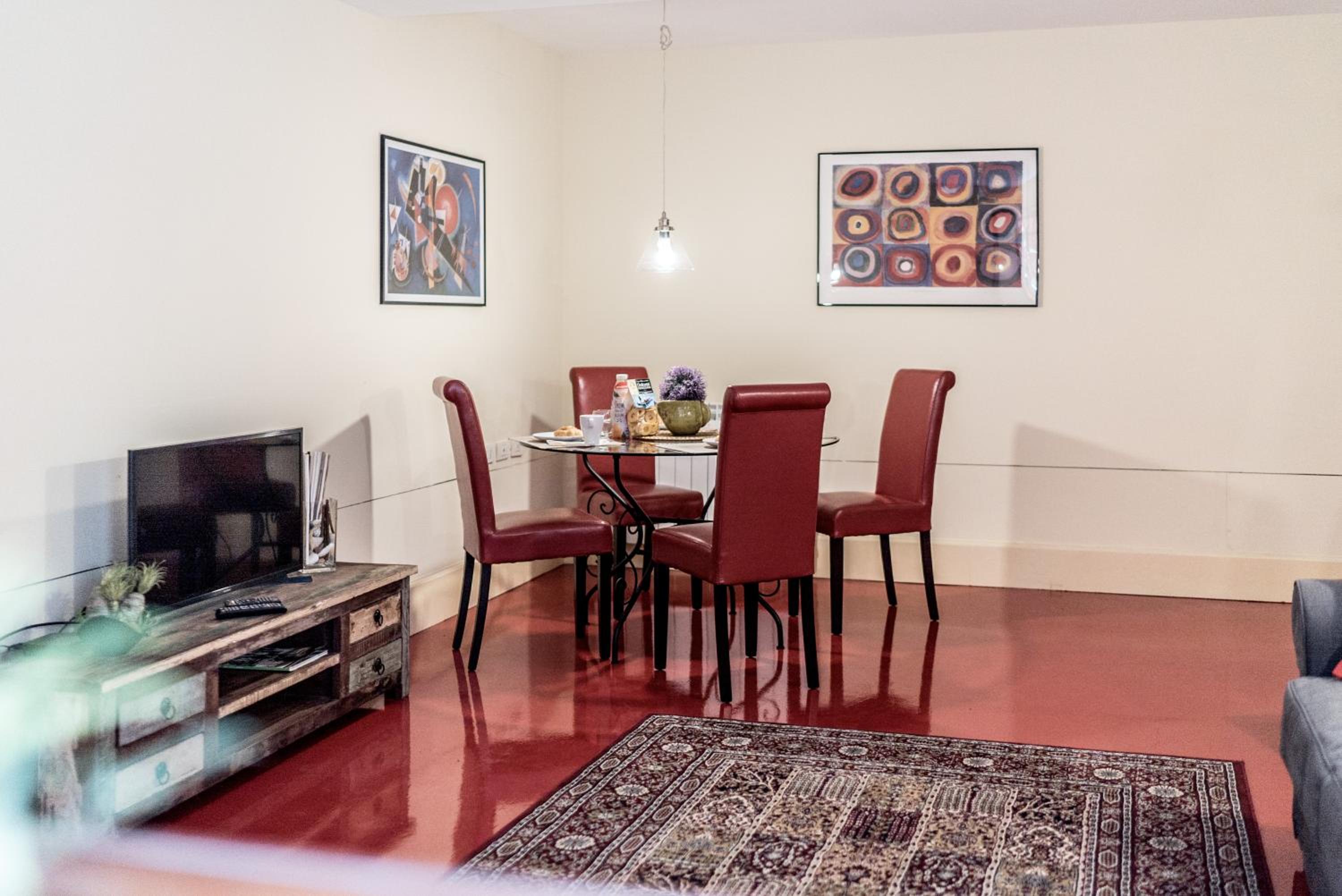 Apartment - Ground Floor photo 3