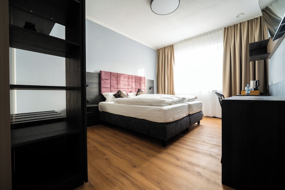 Comfort Double or Twin Room