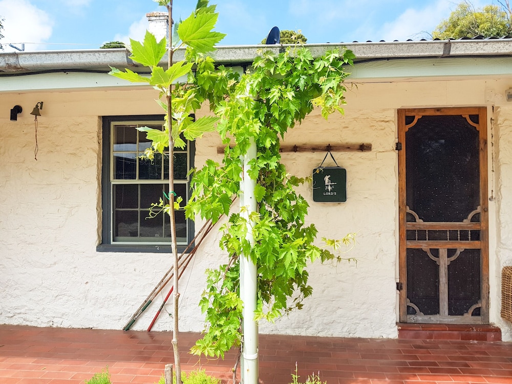 Traditional House, 2 Bedrooms, Kitchen photo 3