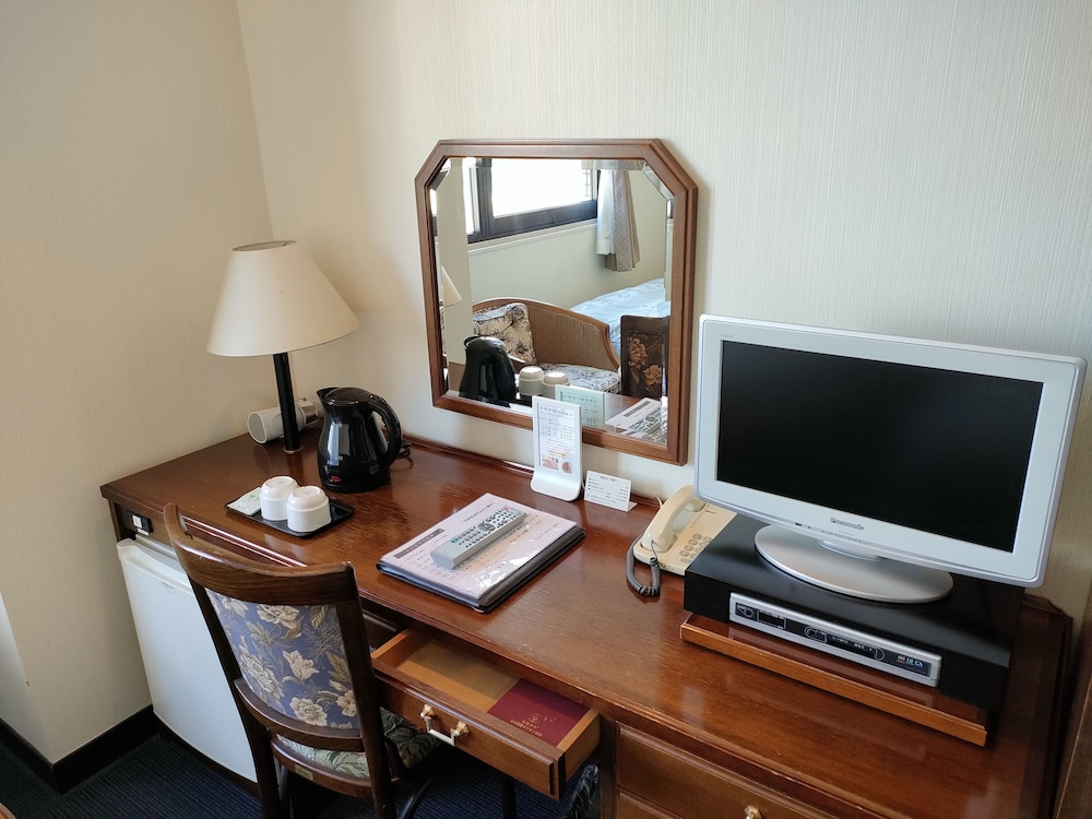 Standard Double Room, Smoking - Photo 8