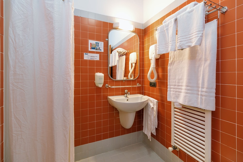 Basic Shared Dormitory photo 3