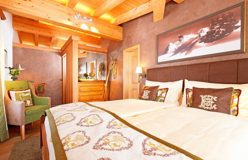 One bedroom Suite with Eiger montain view photo 3