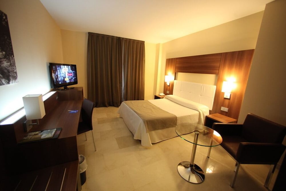 Double Room - Photo 4