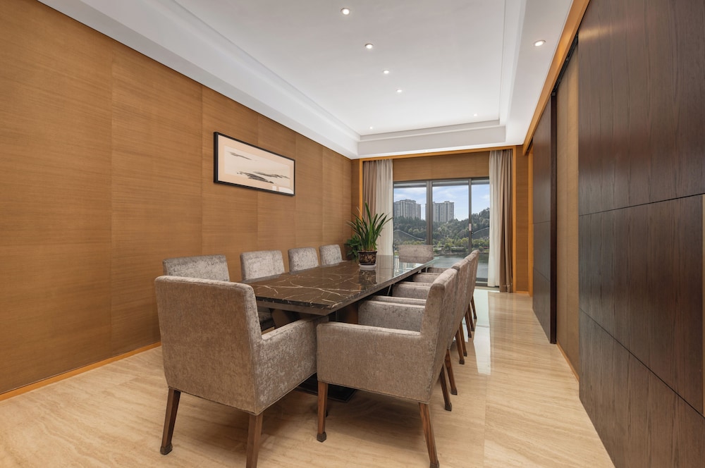 Premium Suite photo 2