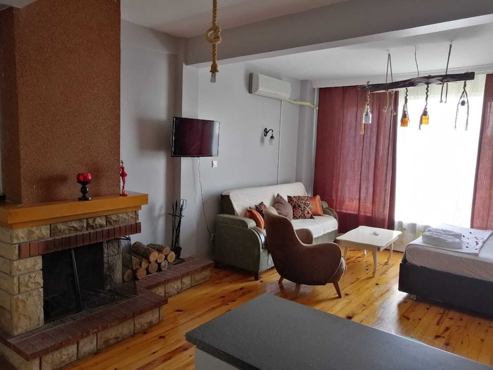 Grand Room photo 2
